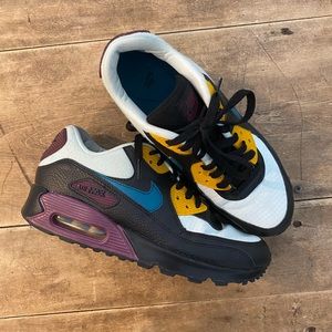 Nike Retro Air Max 90 Colorblock Sneaker, Women’s 8.5